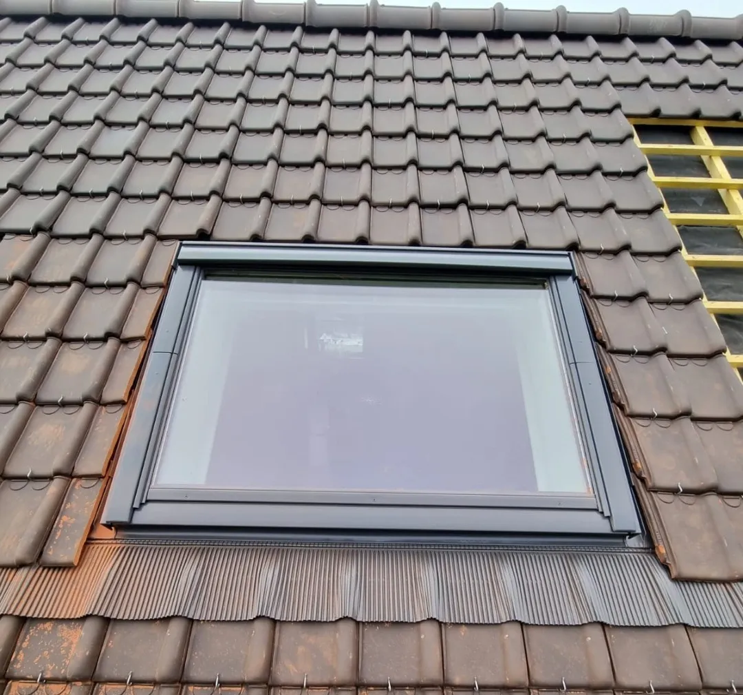 Installation fenêtre de toit Velux à Mons-en-Barœul